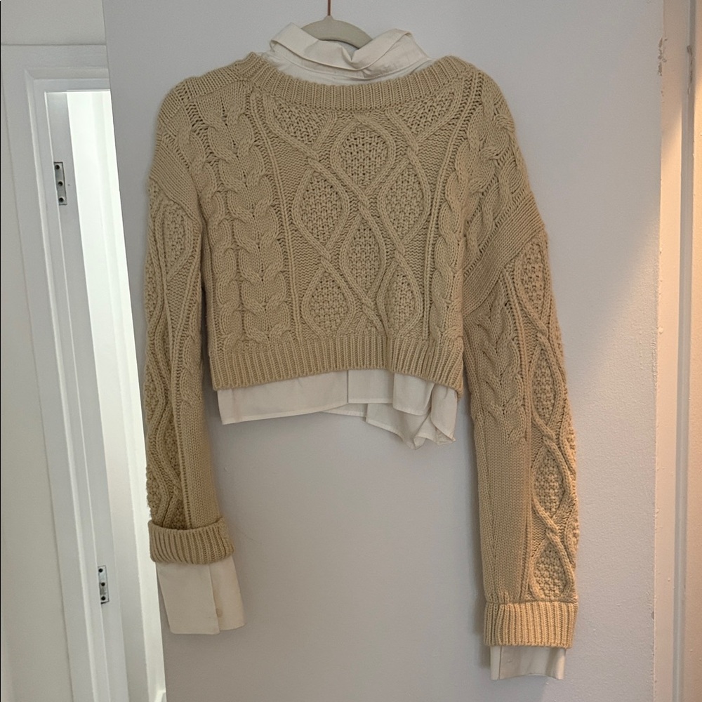 Elegant Cable Knit Cropped Sweater - Beige - Picture 3 of 4